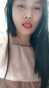 Lien-Yeu online show from February 7, 2025, 1:32 pm