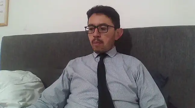 Snapshot of Diptongo chatting on March 18, 2025, 10:04 pm Diptongo online show from March 18, 2025, 10:04 pm