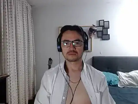 Snapshot of Diptongo chatting on March 23, 2025, 12:04 am Diptongo online show from March 23, 2025, 12:04 am