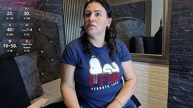 charlotte  G online show from February 15, 2026, 10:03 am