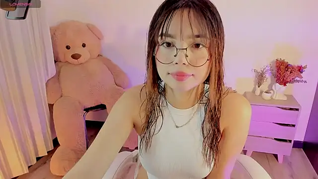 Snapshot of Lovely_celestte chatting on June 26, 2026, 8:02 pm Lovely celestte online show from June 26, 2026, 8:02 pm