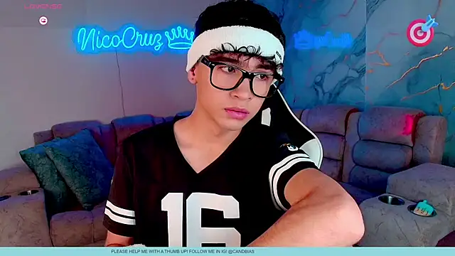 Niico Cruz online show from February 27, 2026, 10:43 pm