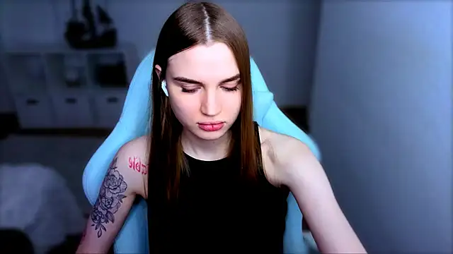 Snapshot of StellaLawless chatting on November 4, 2025, 7:46 pm StellaLawless online show from November 4, 2025, 7:46 pm