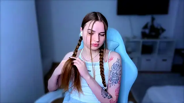 Snapshot of StellaLawless chatting on December 16, 2025, 10:26 pm StellaLawless online show from December 16, 2025, 10:26 pm