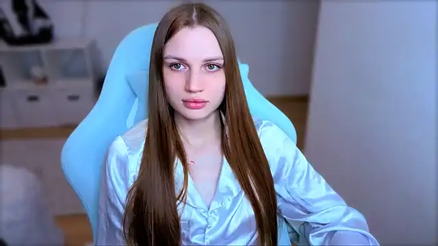 StellaLawless online show from April 8, 2026, 7:36 pm