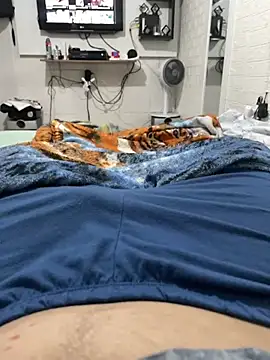 kaua zinho online show from March 15, 2025, 2:14 am