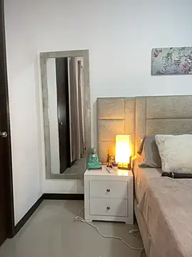 Snapshot of valecruz903 chatting on February 26, 2025, 11:04 pm valecruz903 online show from February 26, 2025, 11:04 pm