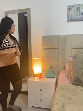 Snapshot of valecruz903 chatting on September 16, 2025, 1:56 pm valecruz903 online show from September 16, 2025, 1:56 pm