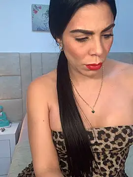 Snapshot of valecruz903 chatting on October 14, 2025, 5:36 pm valecruz903 online show from October 14, 2025, 5:36 pm