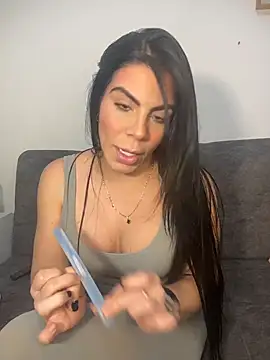 Snapshot of valecruz903 chatting on November 15, 2025, 11:10 pm valecruz903 online show from November 15, 2025, 11:10 pm