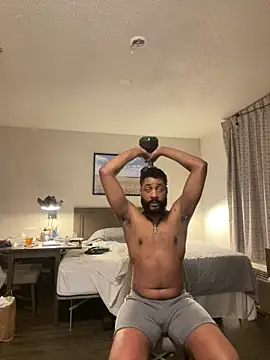 Snapshot of TheOnlyTwinTowers chatting on February 14, 2026, 7:49 am TheOnlyTwinTowers online show from February 14, 2026, 7:49 am