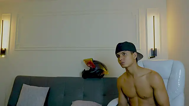 Snapshot of Paradise_boy_s chatting on January 29, 2025, 11:04 pm Paradise boy s online show from January 29, 2025, 11:04 pm