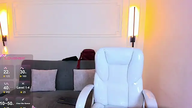 Paradise boy s online show from April 15, 2026, 5:09 pm