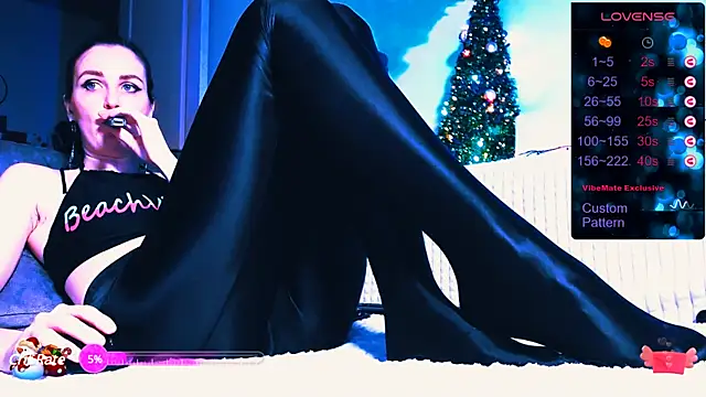 Lina Owl online show from December 20, 2024, 7:28 pm