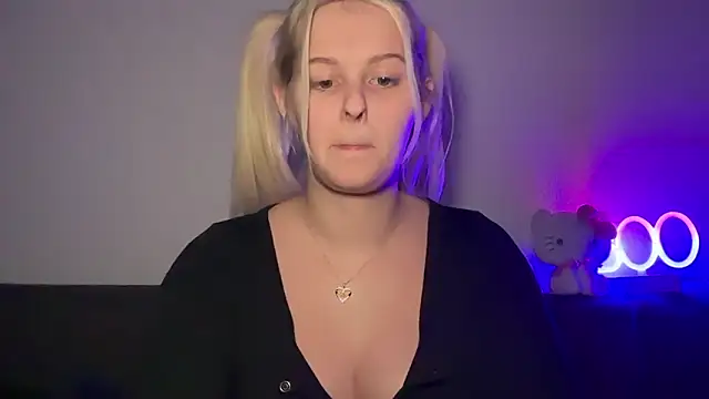 Allylove03 online show from January 6, 2026, 4:16 am