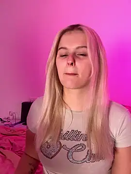 Allylove03 online show from January 14, 2026, 8:47 pm