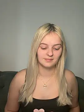 Allylove03 online show from April 5, 2026, 6:32 am