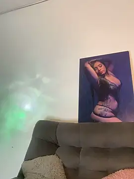 Sheeryl   online show from October 23, 2025, 3:55 pm