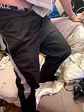 pervy devil online show from December 5, 2025, 7:50 am