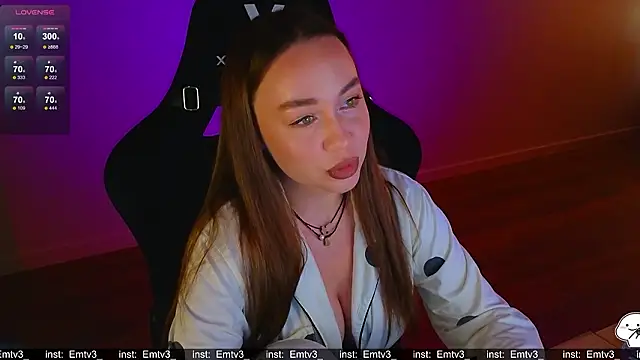 Emili1- online show from March 18, 2026, 11:57 am