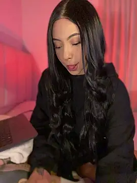 Snapshot of eva_elifee chatting on February 3, 2026, 8:41 am eva elifee online show from February 3, 2026, 8:41 am