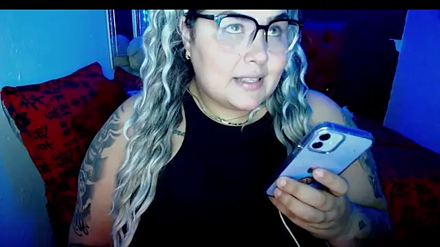 Snapshot of Fernanda_Big_Boobs chatting on December 4, 2024, 3:59 am Fernanda Big Boobs online show from December 4, 2024, 3:59 am