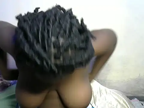 Snapshot of freaky_belle chatting on January 11, 2025, 3:34 am freaky belle online show from January 11, 2025, 3:34 am