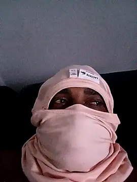 Snapshot of Beto0815 chatting on February 7, 2026, 2:59 am Beto0815 online show from February 7, 2026, 2:59 am