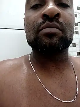 Snapshot of Beto0815 chatting on February 16, 2026, 5:20 pm Beto0815 online show from February 16, 2026, 5:20 pm