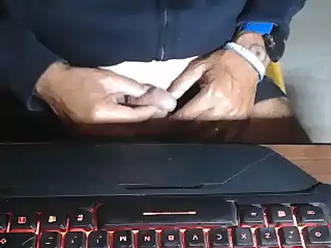 Adri gard online show from September 16, 2025, 9:49 pm