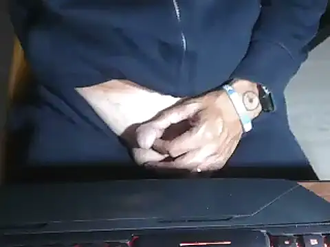 Adri gard online show from September 29, 2025, 8:24 pm