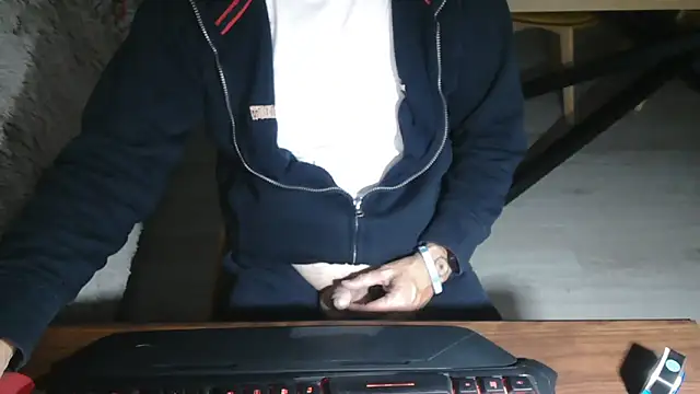 Adri gard online show from October 11, 2025, 9:46 pm