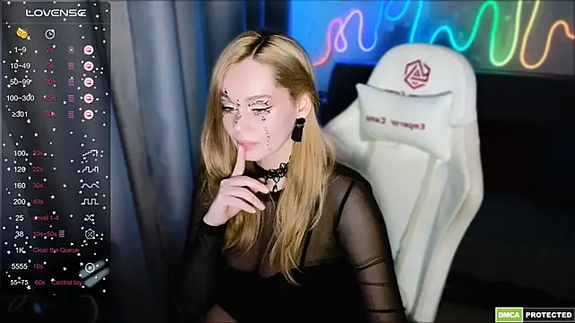 Snapshot of Bad_Girl009 chatting on October 18, 2025, 4:30 pm Bad Girl009 online show from October 18, 2025, 4:30 pm