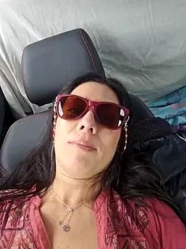 Snapshot of Reinacatchile chatting on February 2, 2025, 8:41 pm Reinacatchile online show from February 2, 2025, 8:41 pm