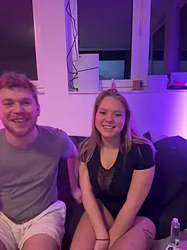 Snapshot of NickyGold_Official chatting on January 10, 2025, 10:25 pm NickyGold Official online show from January 10, 2025, 10:25 pm