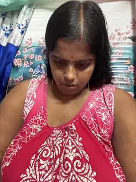 Snapshot of Beauty-queen chatting on September 14, 2025, 1:32 pm Beauty-queen online show from September 14, 2025, 1:32 pm