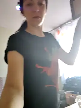 NikaXBerry online show from December 31, 2024, 7:10 am