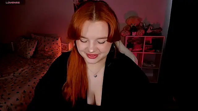  Lisa x online show from October 8, 2025, 11:19 am