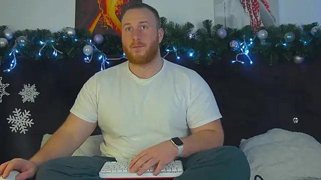 Snapshot of RoddyStill chatting on January 2, 2025, 7:44 am RoddyStill online show from January 2, 2025, 7:44 am