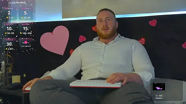 Snapshot of RoddyStill chatting on February 12, 2025, 5:26 pm RoddyStill online show from February 12, 2025, 5:26 pm