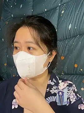 Snapshot of ninini92 chatting on January 28, 2025, 1:38 pm ninini92 online show from January 28, 2025, 1:38 pm