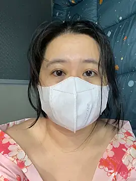 Snapshot of ninini92 chatting on February 16, 2025, 1:16 pm ninini92 online show from February 16, 2025, 1:16 pm