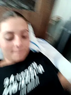 lincaramelo online show from December 15, 2024, 9:09 pm