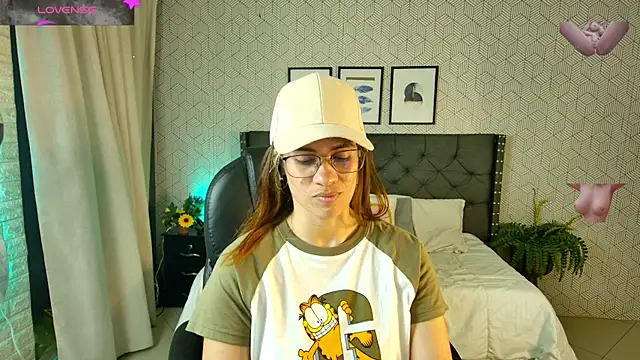 Snapshot of sussy__stone chatting on January 8, 2025, 6:09 pm sussy stone online show from January 8, 2025, 6:09 pm