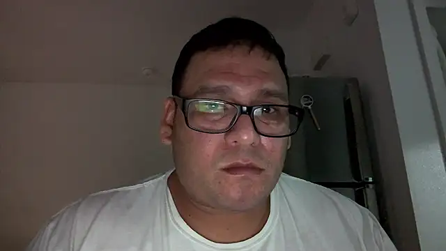 420smoker21 online show from December 22, 2025, 11:29 am