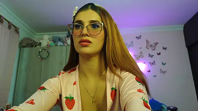 caroline jonson online show from March 13, 2026, 9:32 pm