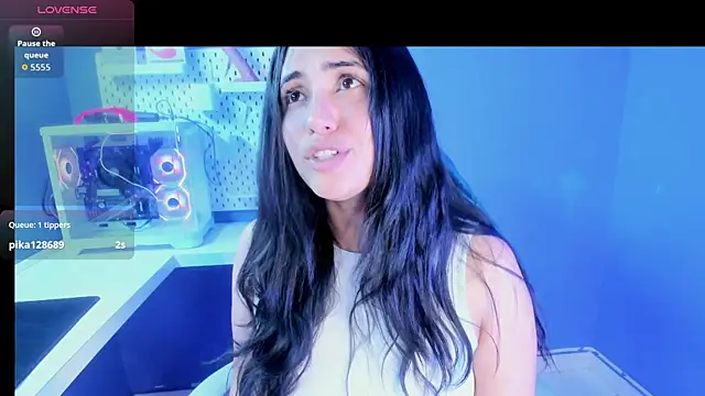 Danna 777  online show from October 29, 2025, 10:55 pm