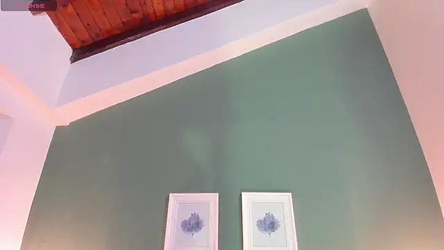  anavictoria  online show from November 15, 2025, 12:23 pm