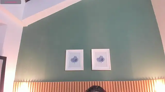  anavictoria  online show from November 26, 2025, 6:09 pm