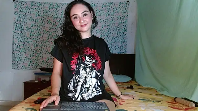 Snapshot of Kaory_32 chatting on August 1, 2026, 5:01 pm Kaory 32 online show from August 1, 2026, 5:01 pm
